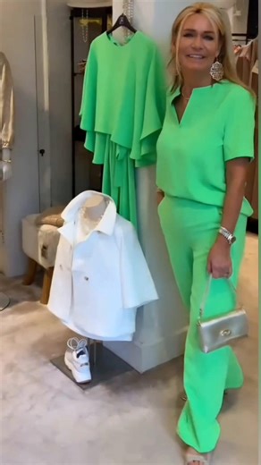 BEAUTIFUL STYLISH women's clothing #clothing #dresses #beautiful #fashion