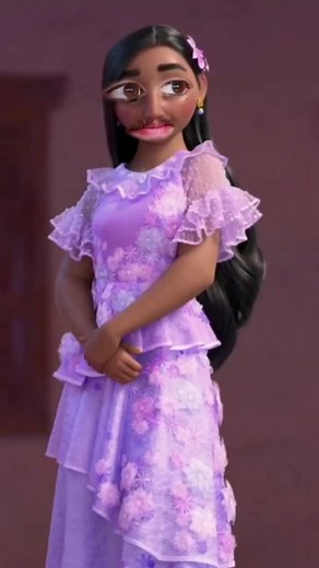 elsa x isabela??? #elsa #frozen #isabela #encanto #encantodisney #parati #fyp #humor #disney #parodia #español #españa #frozen2 #comedy #madrigal