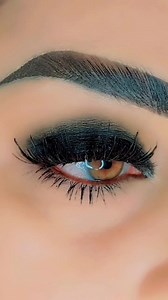 14K views · 191 reactions | Smokeyeye tutorial 勇 #smokeyeyes #eyemakeupideas #eyemakeuptips #eyemakeup #hackdemaquillaje #SkincareSale #lashes #inspiration #digitalcreator #lipgloss | Cri's make -up | Facebook