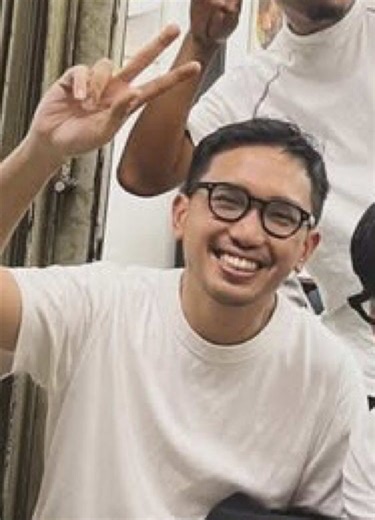 Sama-sama frame hitam beda bentuknya aja🤭😎❤️ #gustibhre #bhresudjiwo #masmasjawa #mangkoenagorox #fyp