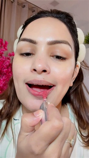Viral Lip Plumping Gloss Under Budget… Worth It Ya Waste?.😳 | PriyaDeep