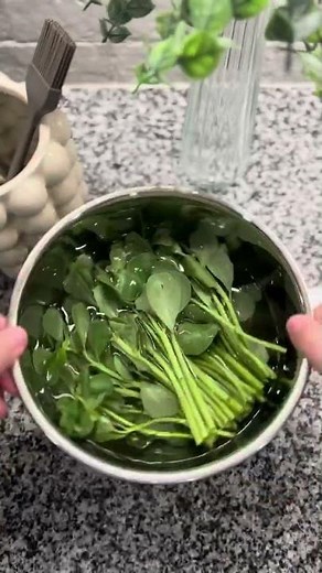 The PriorityChef 5-Piece Mixing Bowls