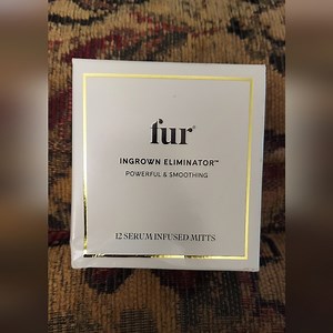 Fur brand "Ingrown Hair Prevention" Mitts - NIB