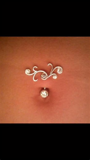 Rera on Instagram: "I love unique belly jewelry sm #belly #bellypiercing #jewelry #uniquejewelry #navalpiercing"