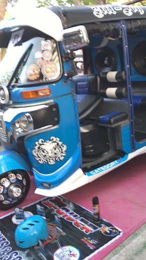 155K views · 4.2K reactions | Batter gyapon‼️ Leonil DE LA Cruz @highlight BAJAJ, TVS & PIAGGIO Three Wheelers Mindanao Group Bajaj RE 4S Philippines #macasandigtricabshow #threewheeler #fbreels #friends #groups | Pitik Ni Toybox | Facebook