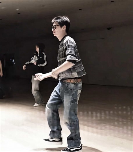 James Cortis Dancing to Call Back by Don Toliver