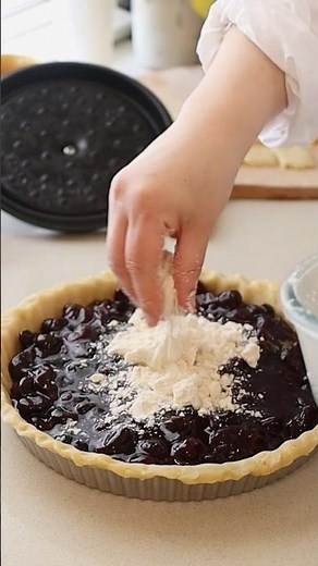 Recipe | Cherry & Blueberry Crumble Tart🍒🍒🍒 #cooking #recipe #everydaylife