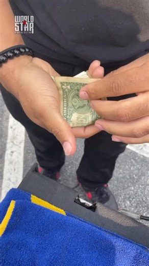 Need to run into him ASAP! 😩💰😂 (via @kellscat24) | Worldstar Hip Hop