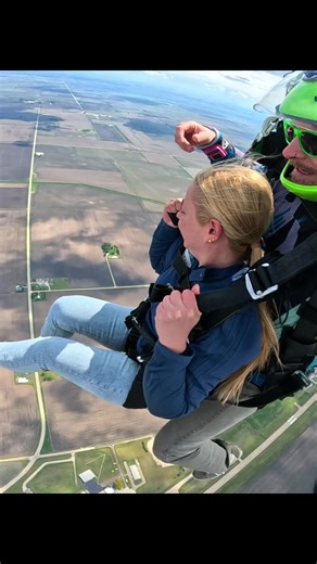 #skydiver #skydive #skydivingislit #tandemskydive #skydivergirl | Skydiving Videos