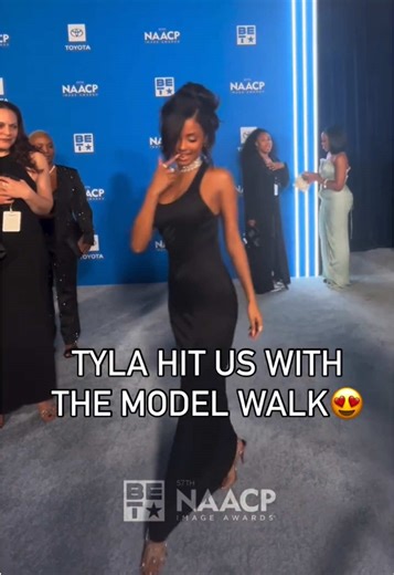 Our girl @tyla showed up and showed OUT! 🤏🏾😍 #naacpimageawards #tyla