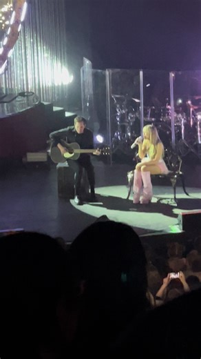 Experiencing Sabrina Carpenter’s Performance for $30