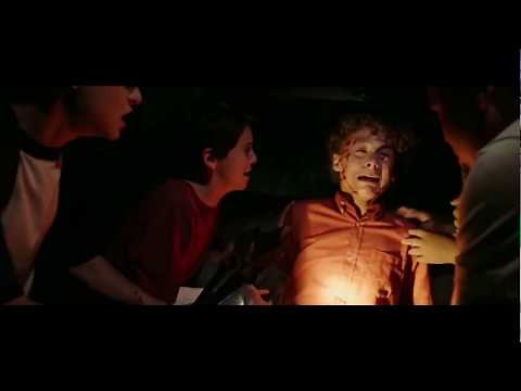 IT (2017) - IT attack Stan in the Sewers HD(1080p)