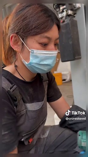 It's simple! Just do as she does ☕️ #carsoftiktokcontest #carrestoration #TikTokAuto #tiktokautocampaign #cartok