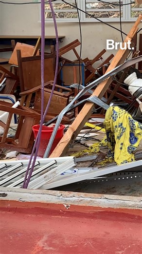 Brut. on Instagram: "Des écoles encore fermées 1 an après le passage du cyclone Chido à Mayotte ? L'archipel a subi des pertes importantes, et pour de nombreux survivants : plus de toit, plus d’eau, plus d’électricité, souvent plus d’école ou d’infrastructures publiques… Mais un an après, alors que Mayotte semble parfois disparaître des radars, Lucas a voulu savoir ce que deviennent réellement les habitants… voici un premier bilan à retrouver sur notre chaîne YouTube : 🔗 lien en bio"