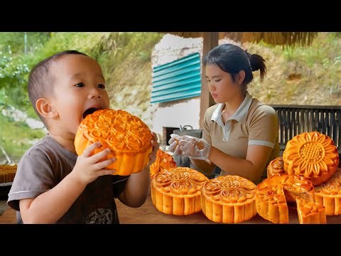Recipe for Making Delicious Mooncakes with Various Fillings to Sell at the Market | Thuy Daily Life