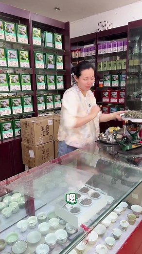 茶叶包装指南：茶盒与铁罐装法（节日祝福）
