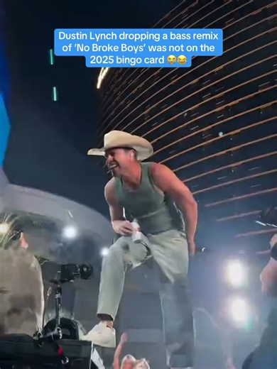 Best Country Music Playlist with Dustin Lynch