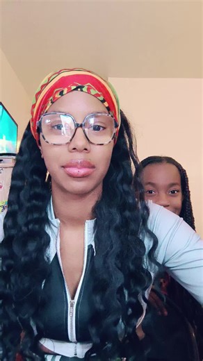 💄 Juicy. Glossy. Unapologetic. Our vegan, handmade lip gloss drenches your lips in buttery moisture and high-shine glow. Zero stick, all drip — made for soft lips, bold looks, and energy that walks in before you do. ✨ Gloss loud. Stand proud. Shine forever. Link in bio 😉 #lipglosslovers #fypシ #smallbusiness #lipglossbusiness #blackfridaysale