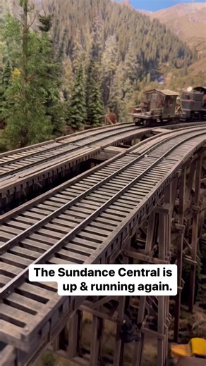 4.2K views · 208 reactions | Let’s ROCK! Time to go!!! #modelrailroading #modelrailways #modeltrains #scalemodels #miniatures #kitbash #lasercutting #narrowgauge #narrowgaugerailway #details #trainset #hoscale #hotrains #ammobymigjimenez #miniature #miniaturesofinstagram #miniatures | Dirt Spot.7 | Facebook