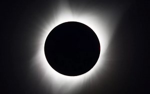 Watch the total solar eclipse live (video) - ProtoThema English