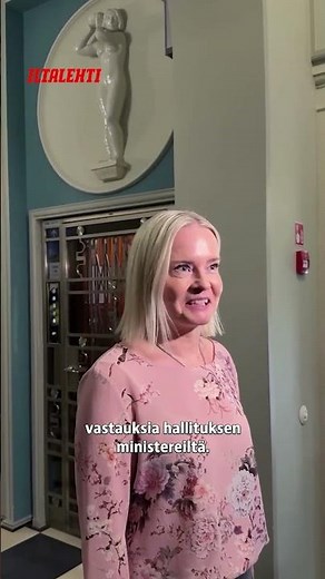 Purra hikeentyi toimittajille – Tallentui videolle