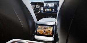 Tesla Vehicles Investigated Over Claims That Owners Can Play Video Games While Driving