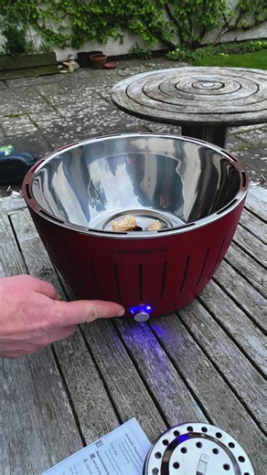 Cook over charcoal in minutes! Watch as we put the Lotus Grill through its paces. It's a fan-assisted charcoal BBQ, and it rocks. 🔥Creates a mini 'furnace' that gets searing in seconds 🔥Use dial to control the fan-powered furnance 🔥SO easy to clean and set-up 🔥Smoky BBQ flavour, without waiting for the coals to turn white P.S Choose between 6 GREAT colours 💚🧡💙❤️💜🖤 It's really effective, and brilliant for rustling up a quick BBQ dinner, any night of the week. Read our full review below. 