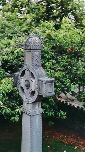 The Celtic Cross… Ireland’s Eternal Symbol ☘️🕯️ #Ireland #CelticCross #irishculture