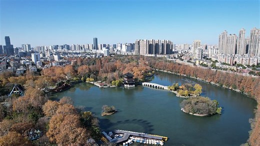 Live: Time-honored charm of Xiaoyaojin Park in Hefei, east China's Anhui Province