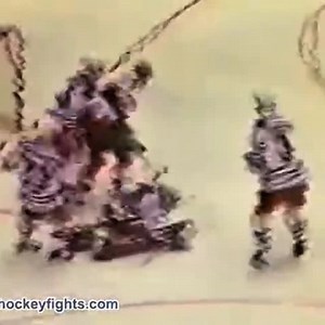 #HFTop100OAT • By User Vote Number 84 • #NHLALLTIME Philadelphia Flyers Rick Tocchet 🆚 George McPhee New York Rangers March 9, 1986 • 3rd Period - 10:55 | hockeyfights.com