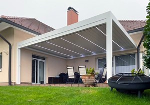 Futura Bioclimatic Pergola: Light & Airflow Control | MetaForm