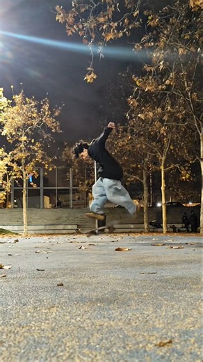 Alejo Torres on Instagram: "DIA NUMERO 354 HACIENDO UN TRUCO POR CADA DIA QUE PASE DEL AÑO haciendo un truco por cada día que pase del año en skate ,el truco de hoy: nollie 540 shove it😵‍💫(didicil) si quieres tutorial comenta truco #motivación #Reto365 #Patineta #SkateDaily #Skateboarding @slappytrucks"