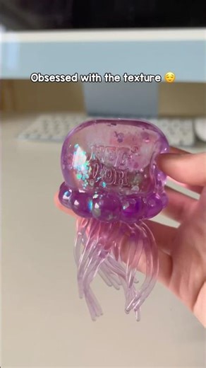 OBSESSED with the NeeDoh jellysquish 🪼