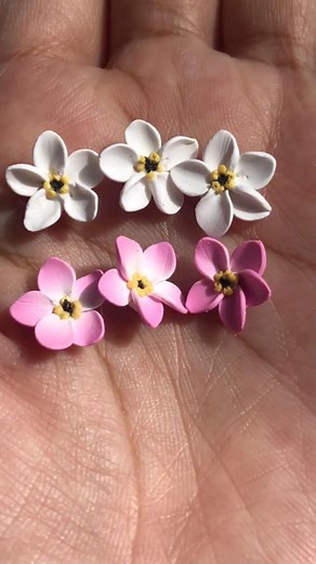 14K views · 204 reactions | The making of 'Forget me not' flowers | Zulfa Sholeha Junan | Facebook