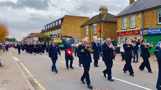Croxley Green’s Remembrance Parade 2025 #lestweforget | Croxley Green Parish Council