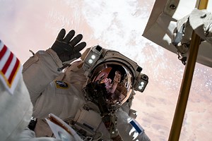 What Is a Spacewalk? (Grades K-4) - NASA