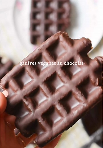 Gaufres au chocolat végane faciles et délicieuses