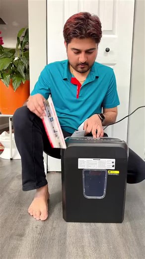 Bonsaii Paper Shredder for Home Use,6-Sheet Crosscut Paper and Credit Card Shredder for Home Office with Handle for Document, Mail, Staple, Clip-3.4 Gal Wastebasket(C237-B) #fyp #tiktokshop #papershredder #mail #document #office #homeimprovement #wastebasket #musthaves #onsale #corded #everyhomemusthave