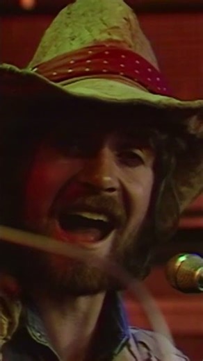 ‪@ManfredMannOfficial‬ "Something just ain't right / Something just ain't true / About you" #shorts