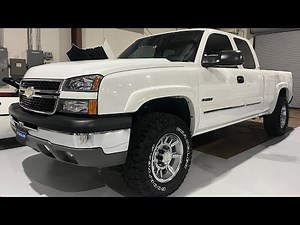 Chevrolet GMT 800 2500 vs 2500HD Truck, side by side look LS vs Duramax