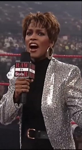 Whitney Houston vs Tina Turner @ WWF Raw is War