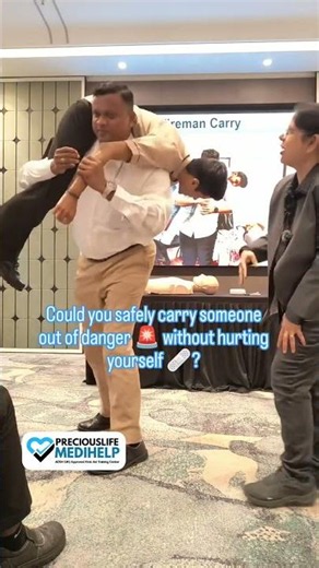 Essential First Aid: How to Perform a Fireman Carry Safely 🏋️‍♂️✨ #shorts #shortvideo