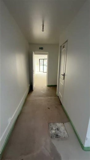 À LOUER- LOCAL COMMERCIAL - TOULON QUARTIER DES ROUTES