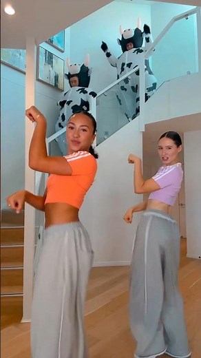 DOJA CAT VIRAL MILKSHAKE TIKTOK DANCE! 🥰 | #shorts