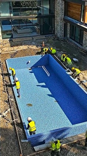 Watch This Backyard Turn Into a Luxury Swimming Pool 😍