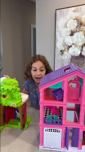 Sharing is Caring | Sierra Teaches Rhia a Lesson
