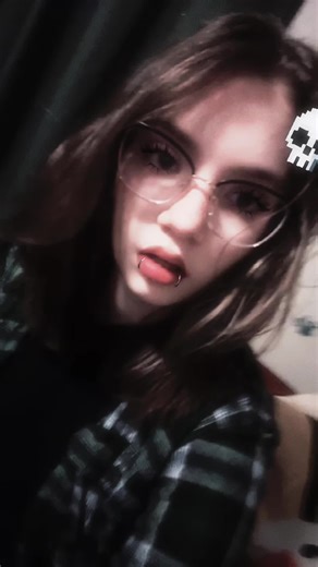 ava.exehasstoppedworking (@ava.exehasstoppedworking)’s videos with Class Fight - 🖇️li