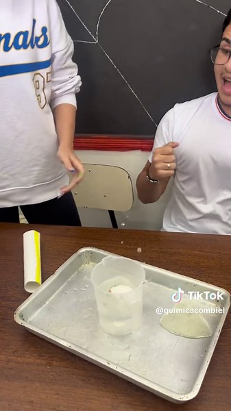 Experimento da primeira lei de Newton: Lei da Inércia