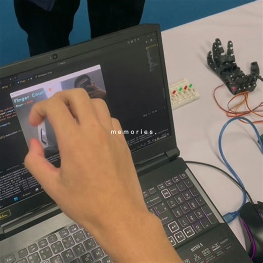 “สวัสดีครับทุกคน คลิปนี้จะเป็นคลิปสั้นๆ ที่ผมอยากเล่าเรื่องราวการเดินทางของผมในช่วงนี้ ว่าทำไมถึงหายไป ไม่ค่อยว่างเจอกันในคลิปอื่นๆ หวังว่าทุกคนจะเข้าใจ และขอบคุณที่ยังติดตามกันอยู่ครับ” #daliich #tgreddragon