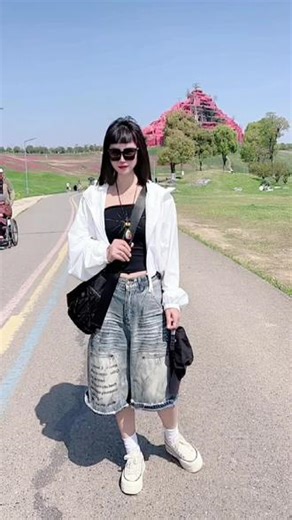 比你苦的人多了去了，你有什么理由不快乐⋯”